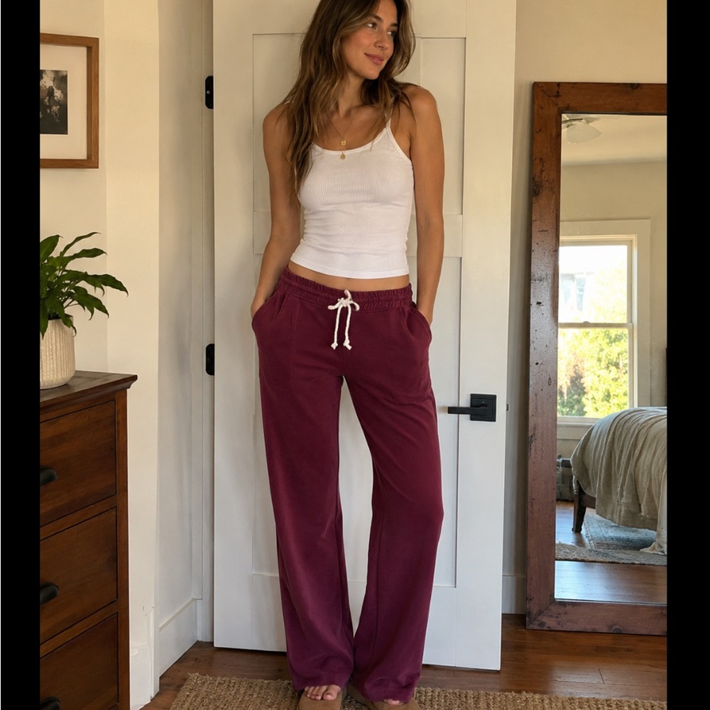 Athleta NWOT Women’s Deep Wine Drawstring Lounge Pants - Size Medium